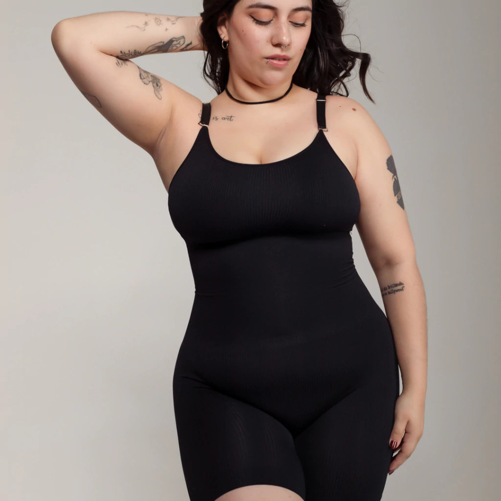 Catsuit Corto Modelador con Tazas