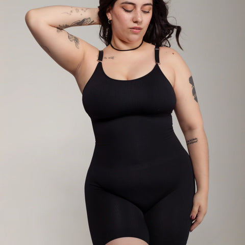 Catsuit Corto Modelador con Tazas